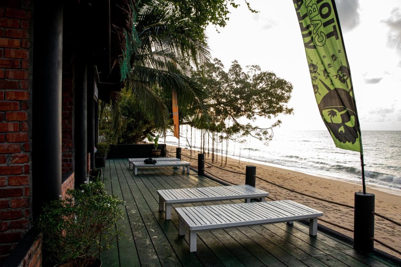 Tioman Cabana Bed & Breakfast Kampong Ayer Batang Exterior photo